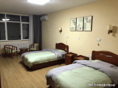 型办事供给穿衣、洗漱协帮及根本健康监测；笼